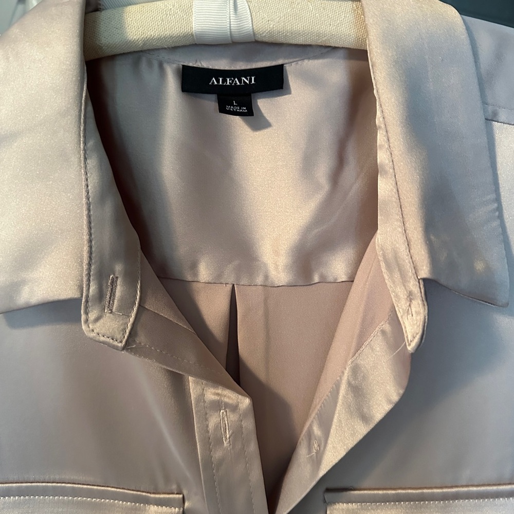 Satin shirt in Cream champagne by Alfani. - Picture 2 of 7